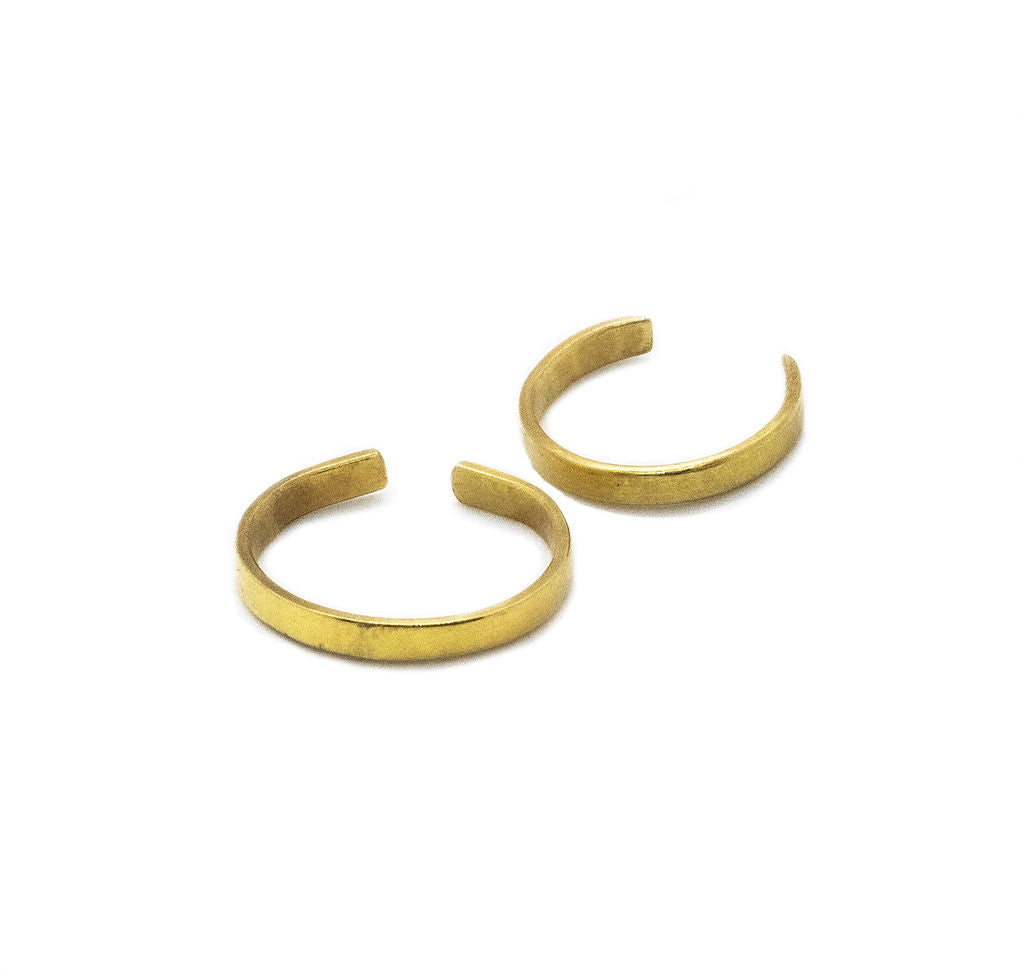 zahara-ring-smooth-yellow-gold