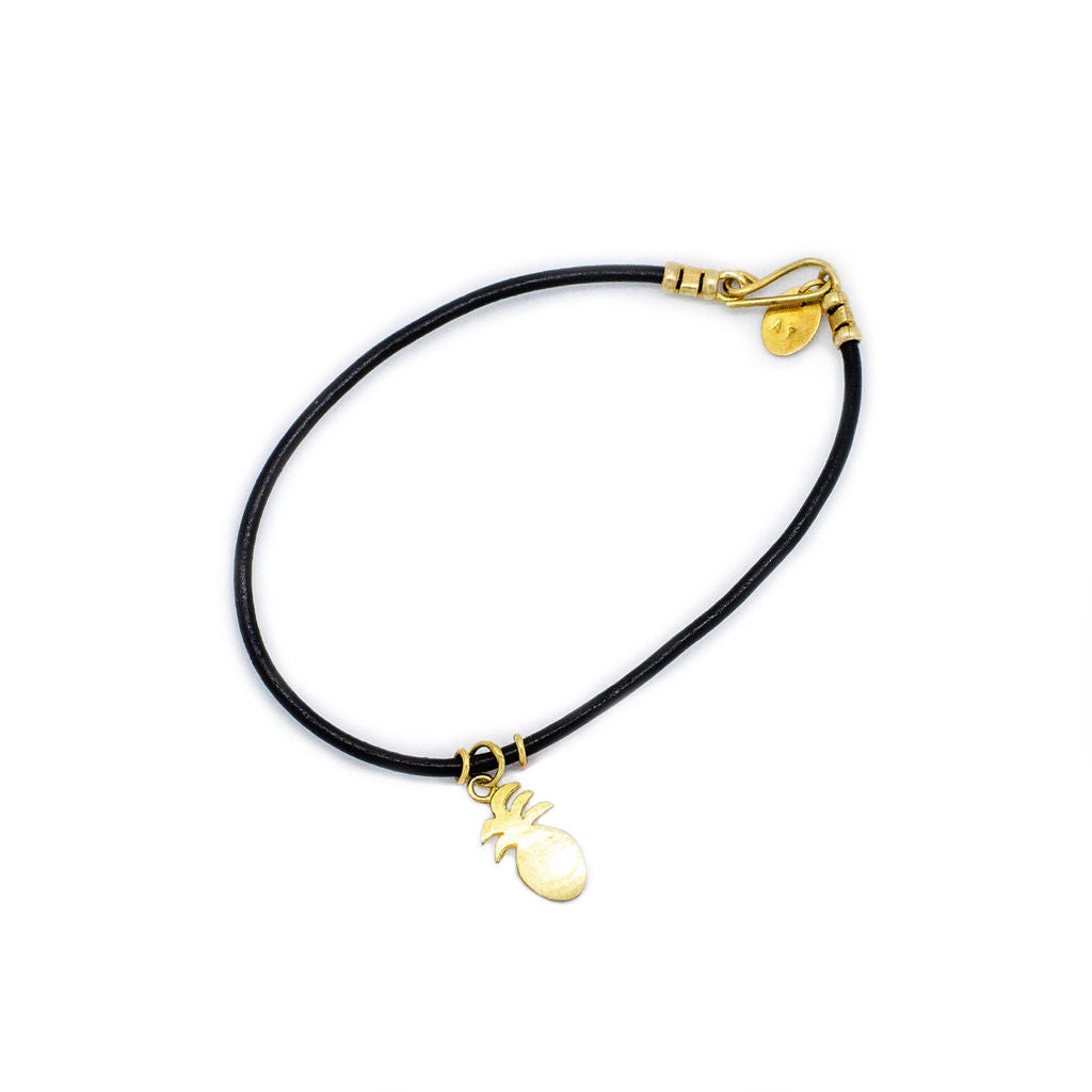 pineapple-bracelet-black-leather-yellow-gold