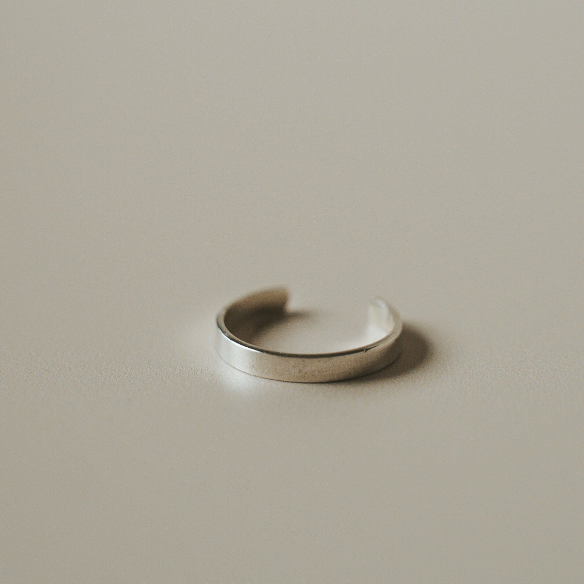 zahara-ring-smooth-sterling-silver