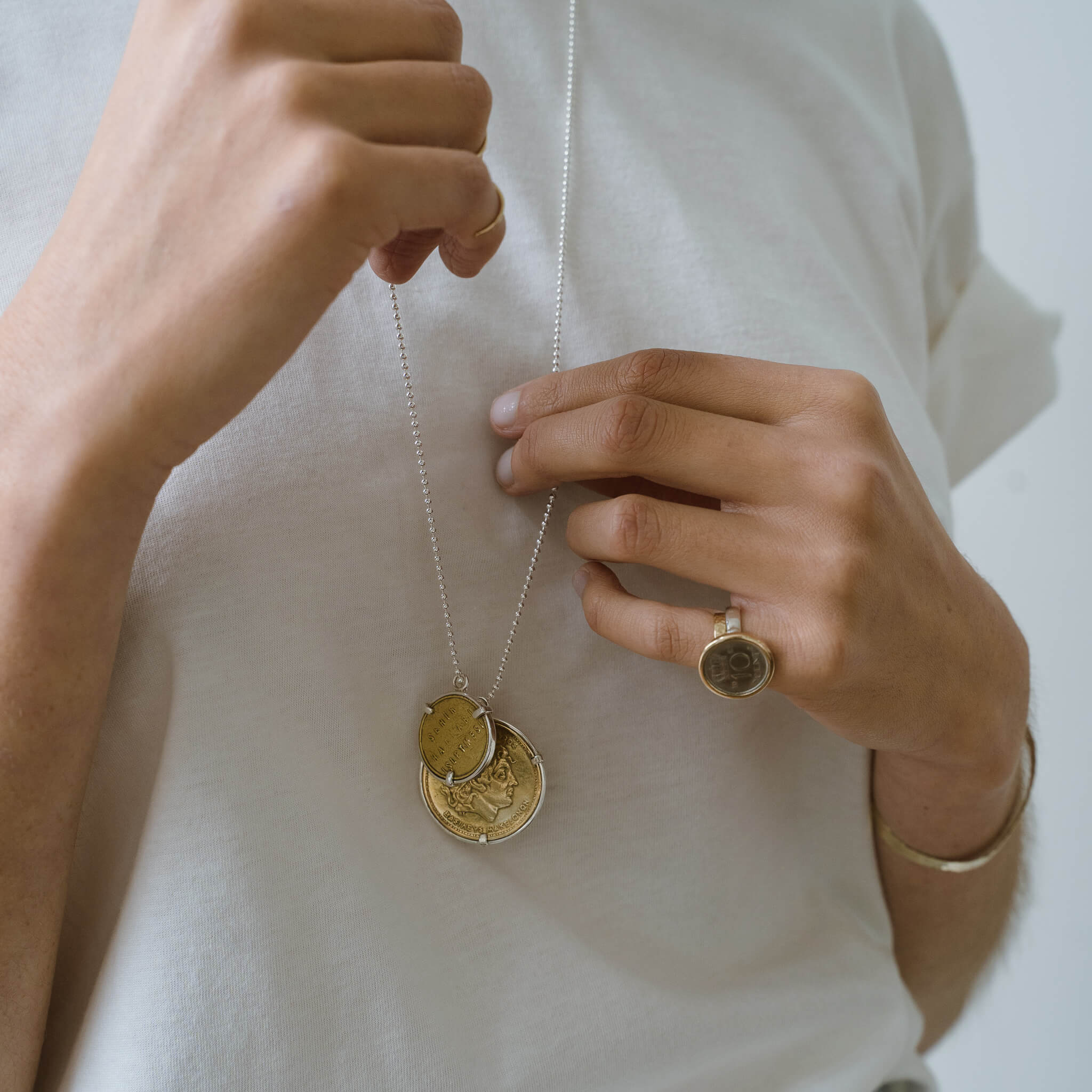 venture-coin-necklace-1